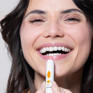 SOS LIP REPAIR SPF15