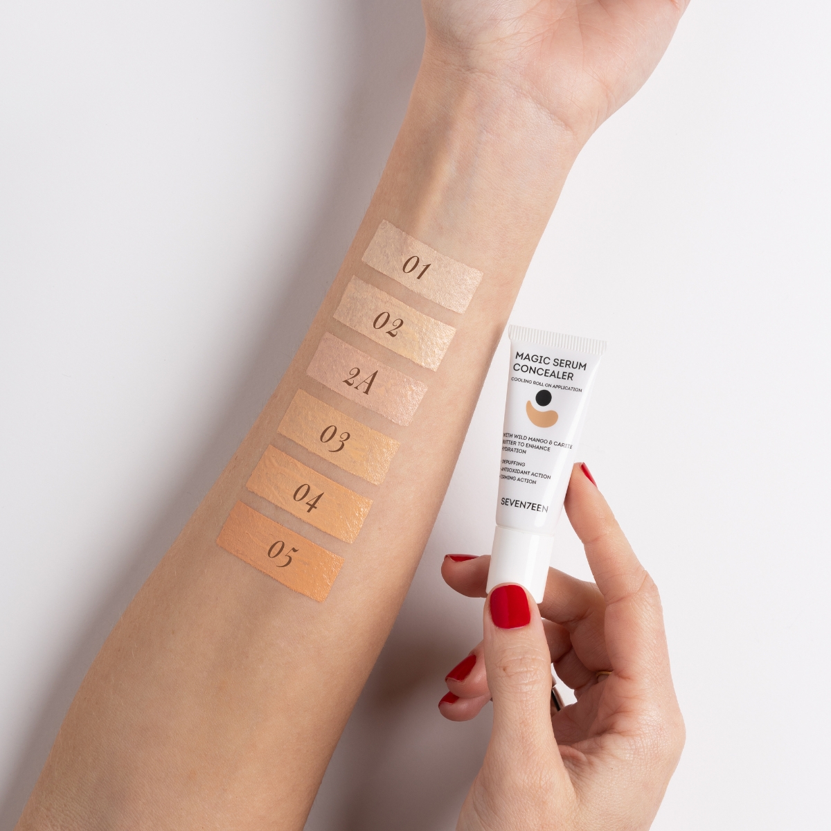 Seventeen Magic Serum Concealer - Corector cu aplicator metalic